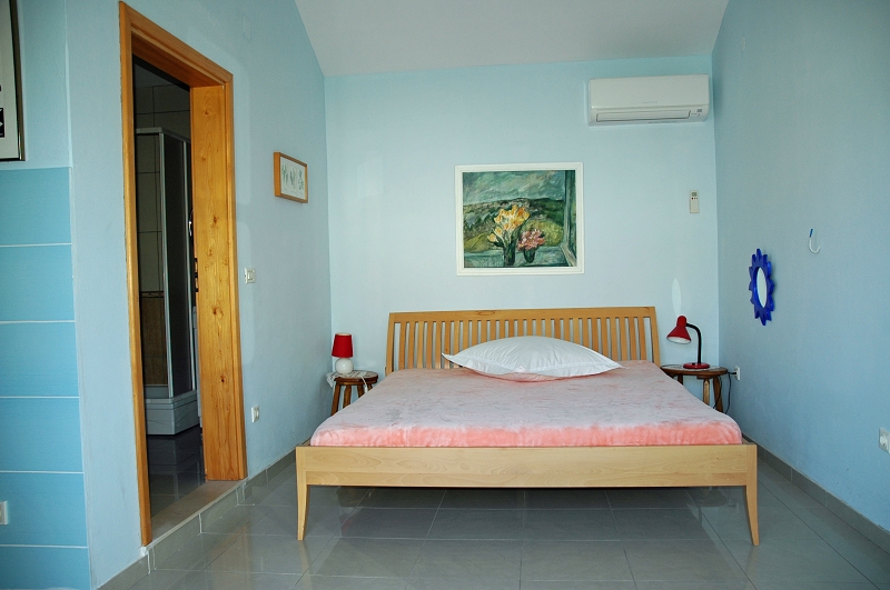 0013_Studio_2_Bett.jpg